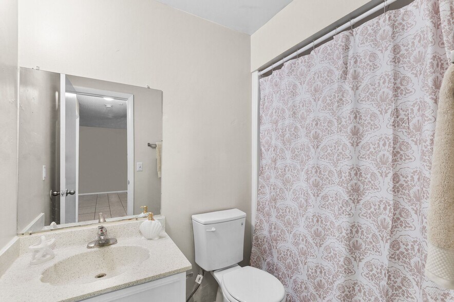 More Photos Of 1505 W 25th St, Sanford Apartments For Sale