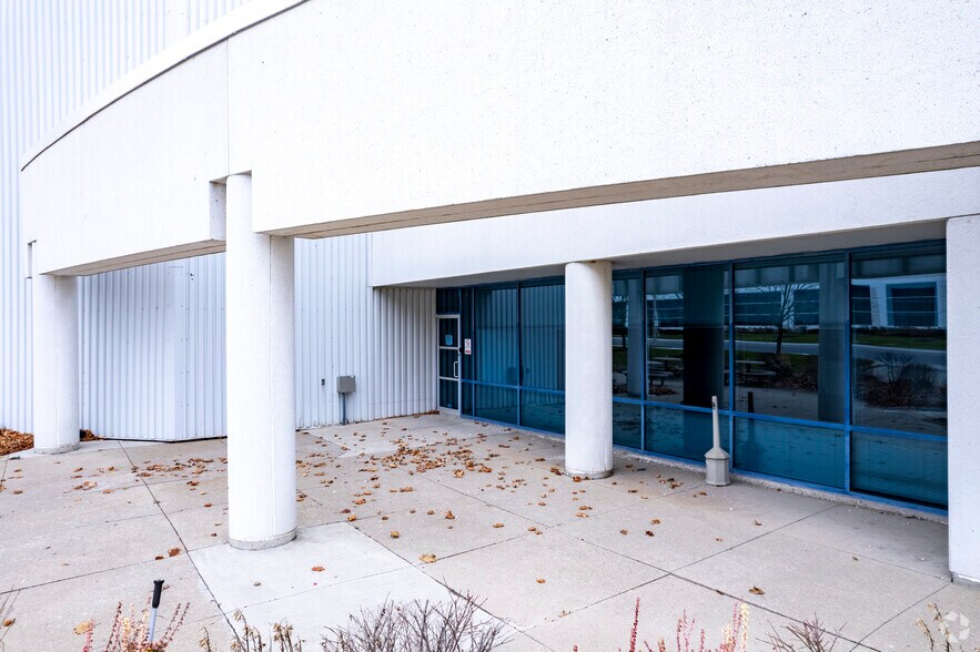 More Photos Of 6701 Financial Dr, Mississauga Warehouse For Lease