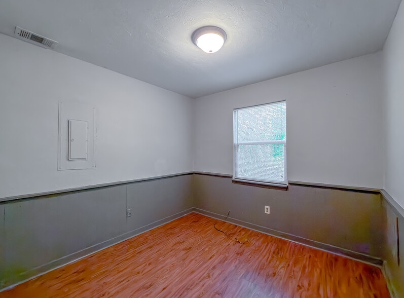More Photos Of , Tallahassee Multifamily For Sale