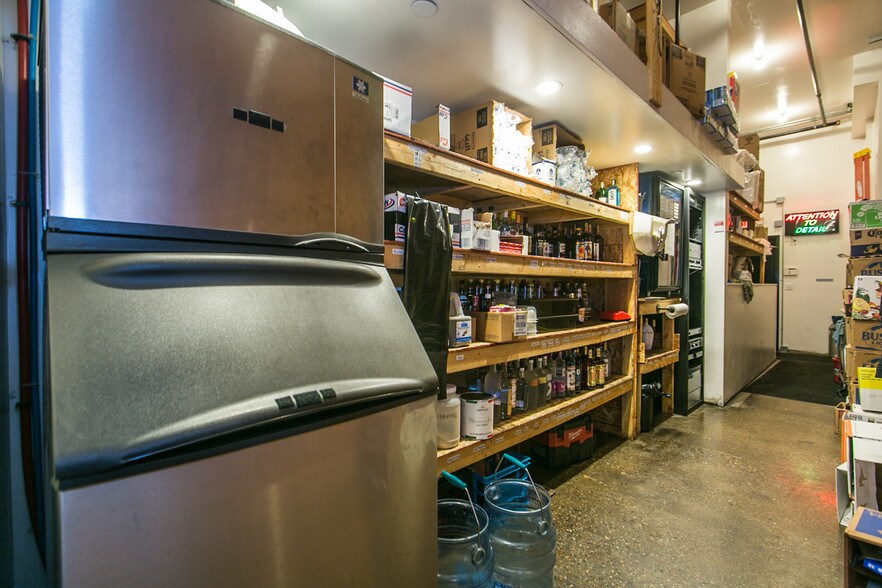 More Photos Of 163 Main St, Dubuque Restaurant For Sale