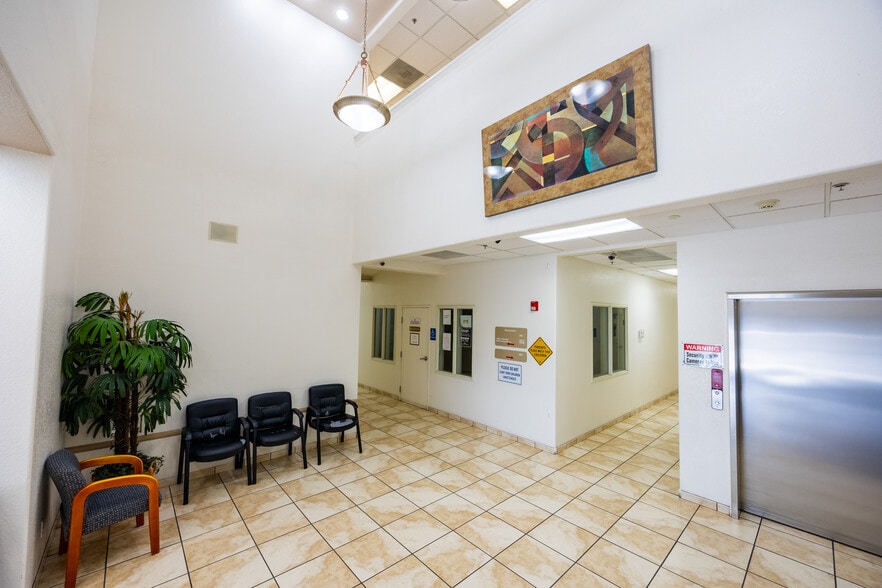 More Photos Of 1503 N Imperial Ave, El Centro Medical For Sale