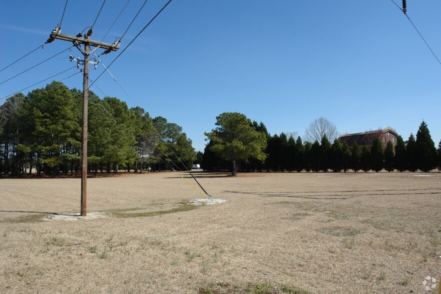 More Photos Of Cox Blvd., Goldsboro Land For Lease