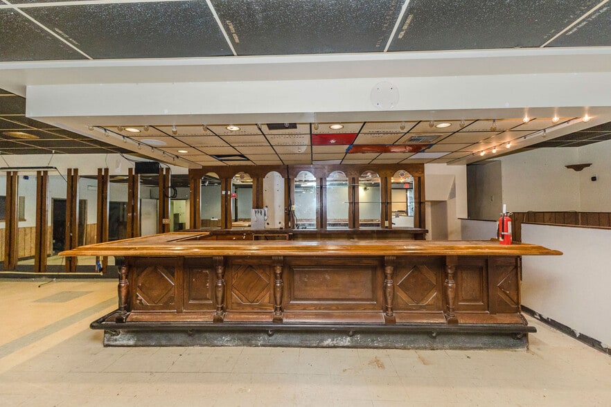 More Photos Of 1560 S Topeka St, Wichita Lodge Meeting Hall For Sale