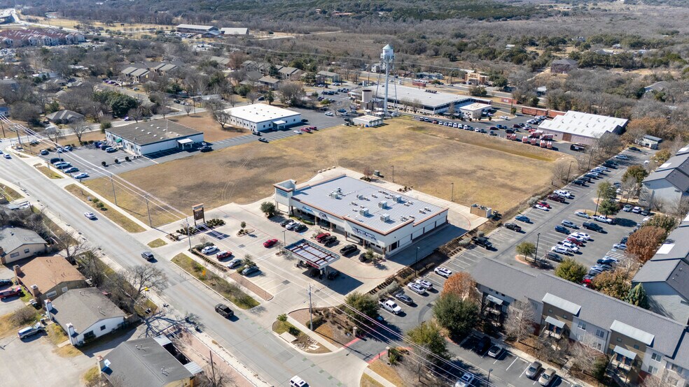 More Photos Of 641 Mill St, San Marcos Restaurant For Lease