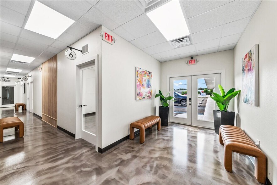 Primary Photo Of 566 Barton Blvd, Rockledge General Retail For Lease