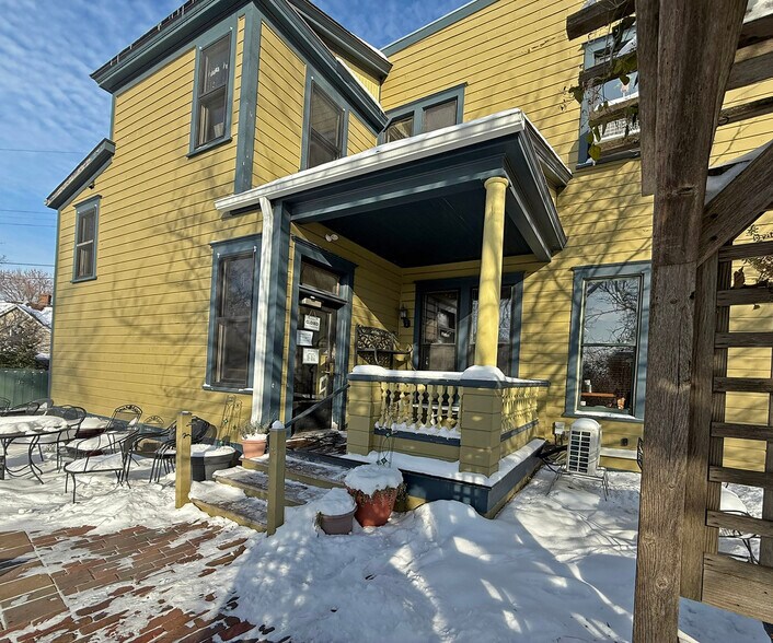 More Photos Of 725 7th St E, Saint Paul General Retail For Lease