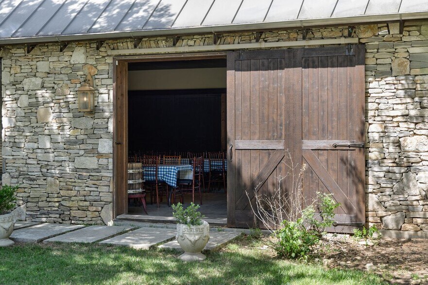 More Photos Of 18059A Ranch to Market Road 1826, Driftwood Winery Vineyard For Sale