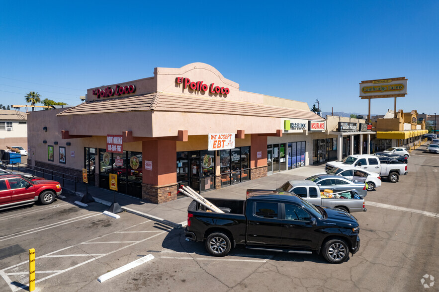 Primary Photo Of 12411-12453 Burbank Blvd, Valley Village Storefront For Lease