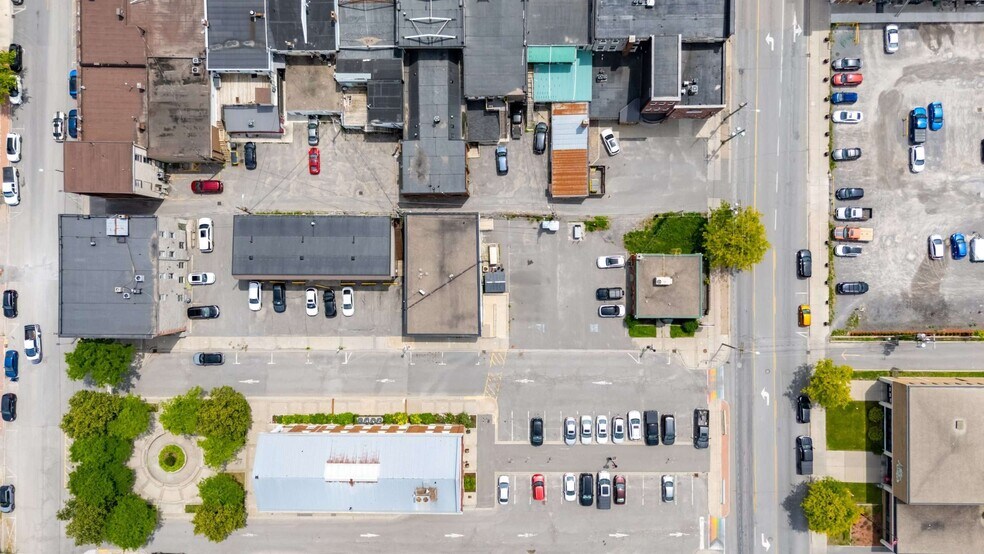 More Photos Of 12 Market Sq, Napanee Office For Sale