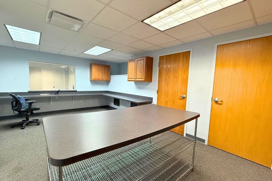 More Photos Of 1 Post Rd, Fairfield Office For Lease