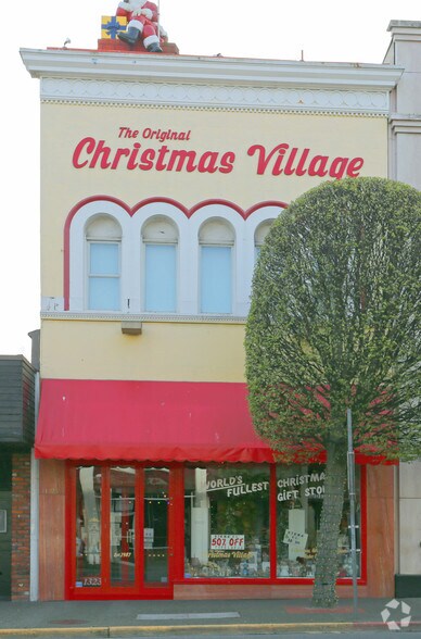 More Photos Of 1323 Government St, Victoria Storefront For Lease