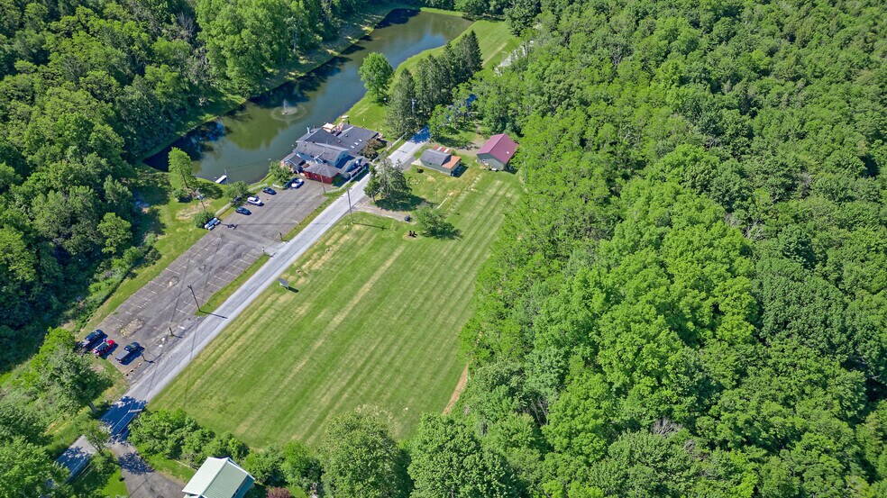 More Photos Of 160 Creamery Rd, Greenville Specialty For Sale