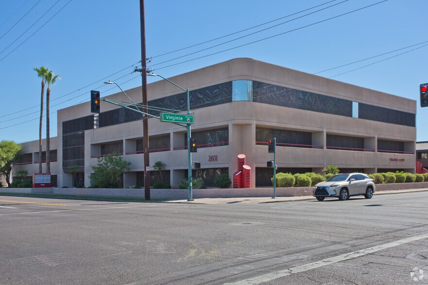 More Photos Of 2601 N 3rd St, Phoenix Medical For Lease
