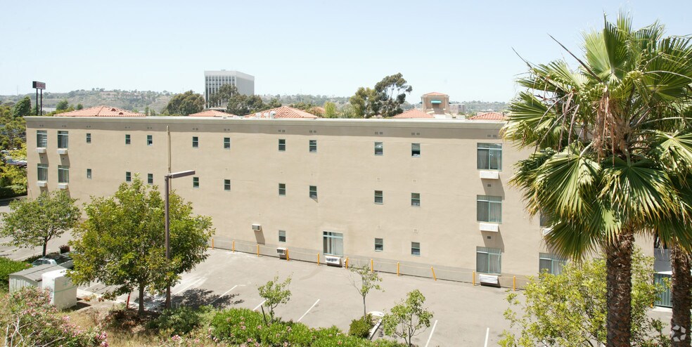 More Photos Of 631 Camino del Rio S, San Diego Hotel For Sale