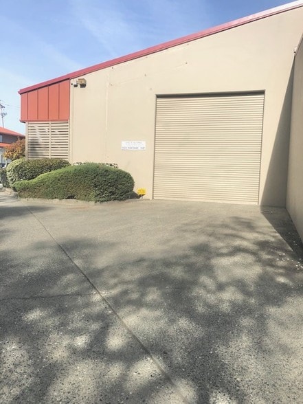 More Photos Of 11860 Kemper Rd, Auburn Flex For Sale