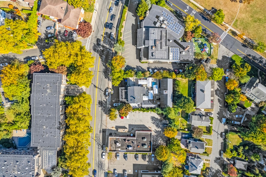 More Photos Of 649 W Boston Post Rd, Mamaroneck Veterinarian Kennel For Sale