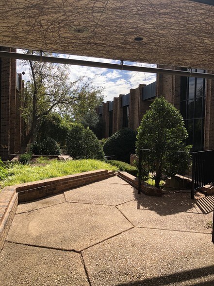 More Photos Of 3033 NW 63rd St, Oklahoma City Office For Sale