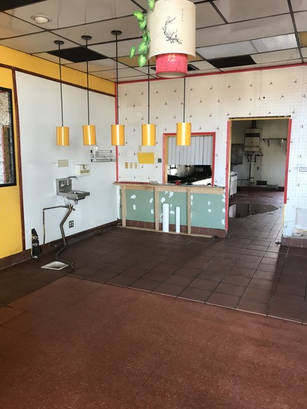 More Photos Of 5844-5872 Pacheco Blvd, Pacheco General Retail For Lease