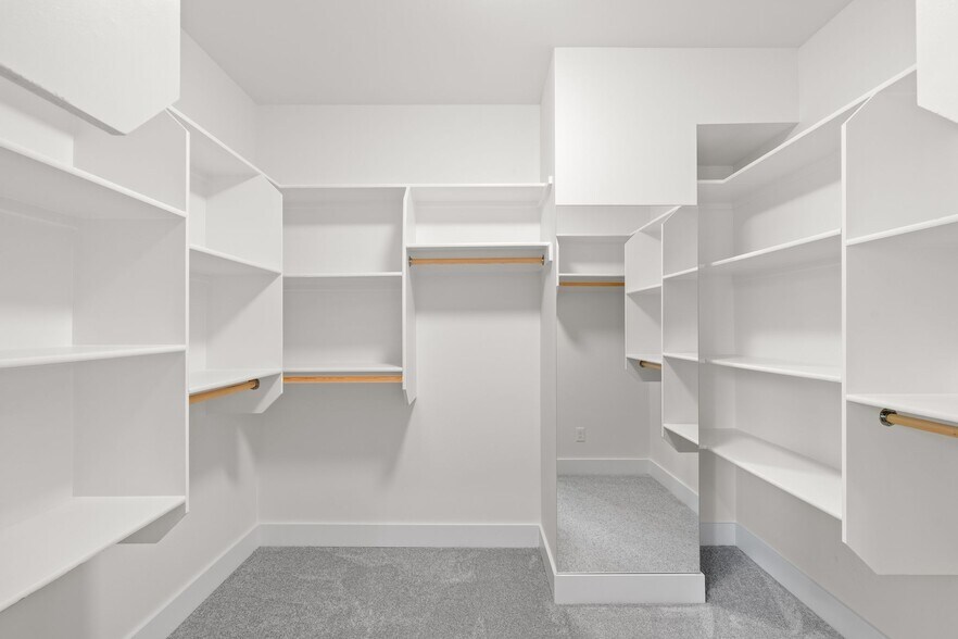 More Photos Of 1801 SE Brookwood Ave, Hillsboro Specialty For Sale