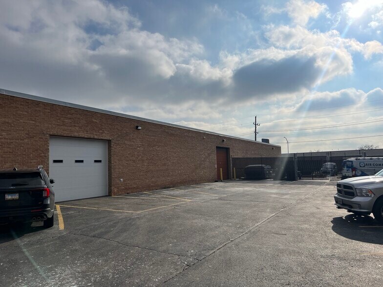 More Photos Of 2550 Braga Dr, Broadview Warehouse For Sale
