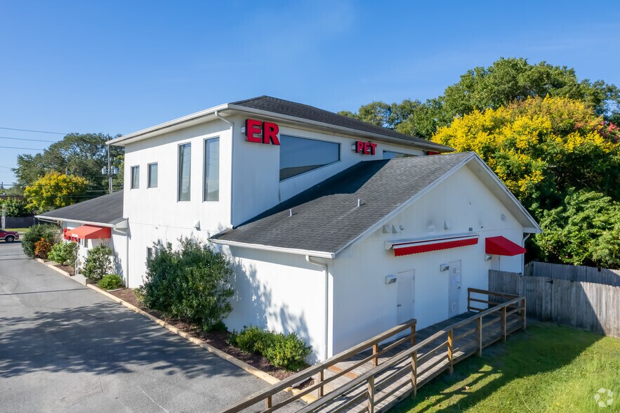 More Photos Of 7313 Lake Underhill Rd, Orlando Freestanding For Sale