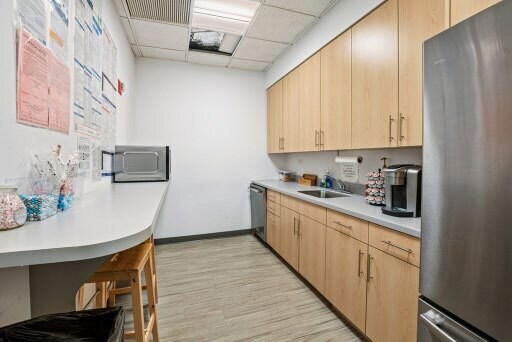More Photos Of 420 Fifth Ave, New York Office For Sale