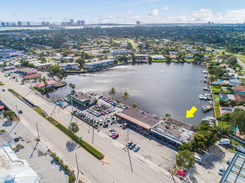 More Photos Of 766-772 Northlake Blvd, Lake Park Restaurant For Lease