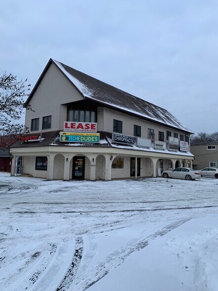 More Photos Of 3607 N White Bear Ave, White Bear Lake Unknown For Lease