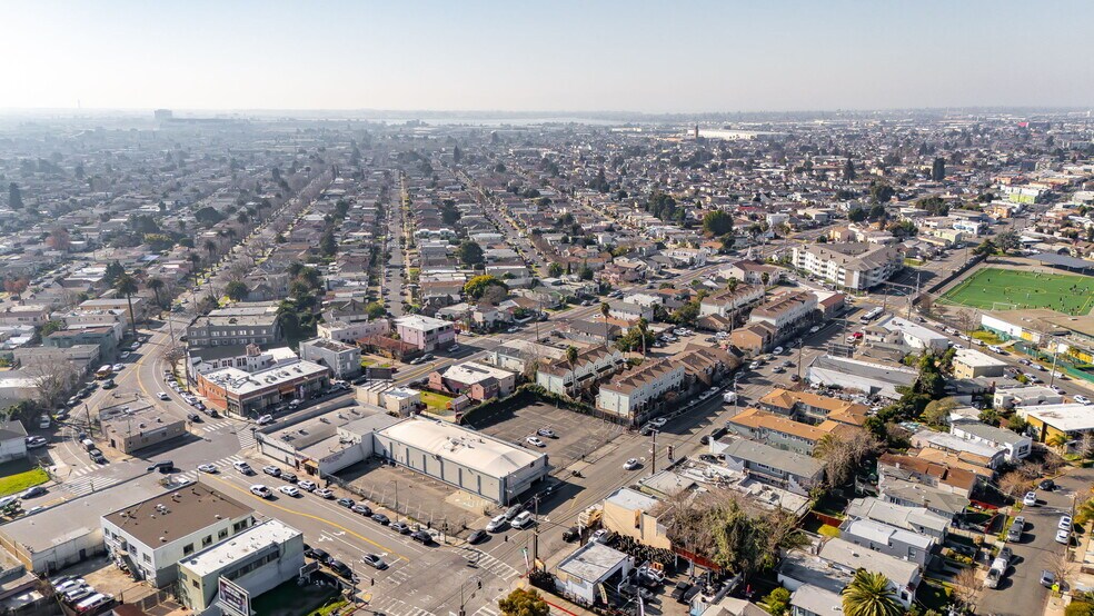 More Photos Of 6537 Foothill Blvd, Oakland Office For Lease