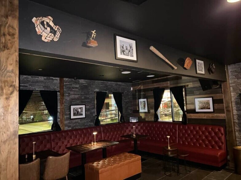 More Photos Of 140 James P Brawley Dr SW, Atlanta Restaurant For Sale