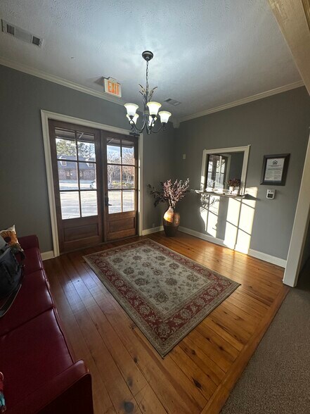 More Photos Of 505 Avalon Way, Brandon Office For Sale