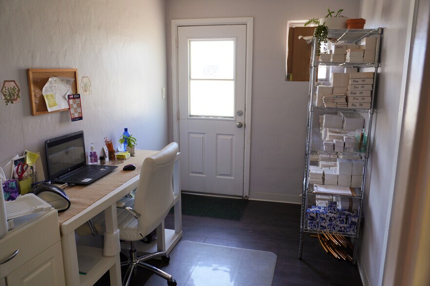 More Photos Of 601 Avenue B NW, Winter Haven Office Residential For Sale