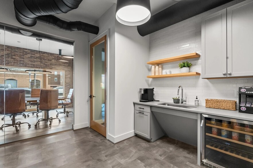 More Photos Of 116-118 N Saint Asaph St, Alexandria Office For Lease