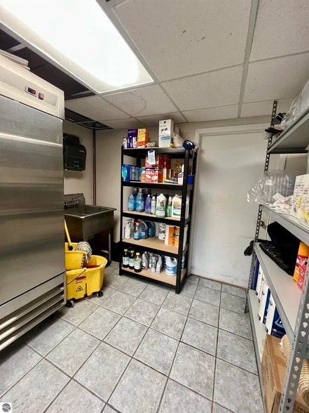 More Photos Of 12938 Cherry Ave, Rapid City Freestanding For Sale