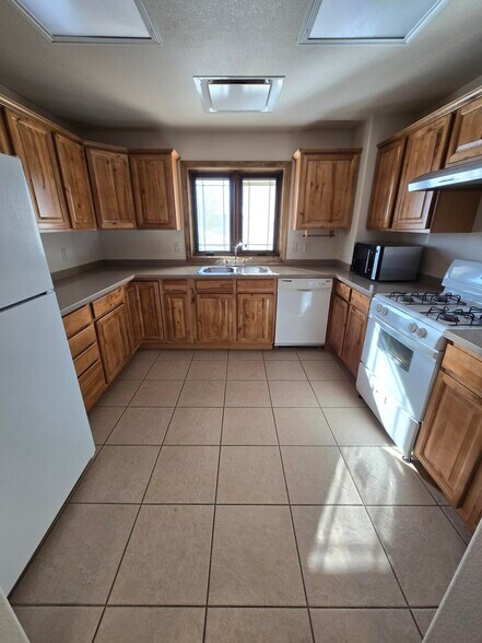 More Photos Of 9519 Bandley Dr, Fountain Industrial For Lease