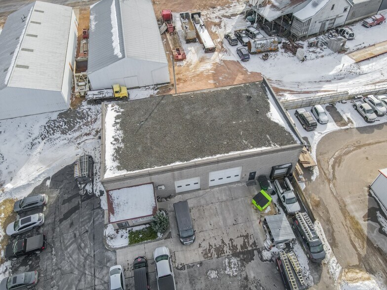 More Photos Of 711 3rd St, Marathon Manufacturing For Sale