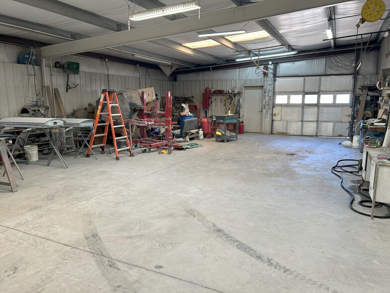 More Photos Of 890 Sleepy Hollow Rd, Powder Springs Warehouse For Sale