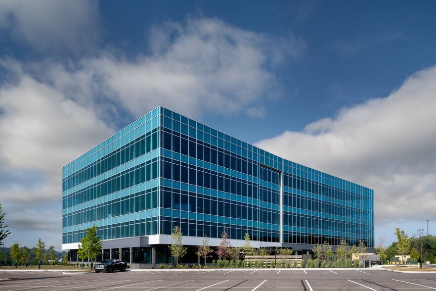 More Photos Of 501 Marketplace Ave, Coraopolis Office For Lease