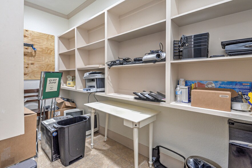 More Photos Of 1842 Snake River Rd, Katy Medical For Sale