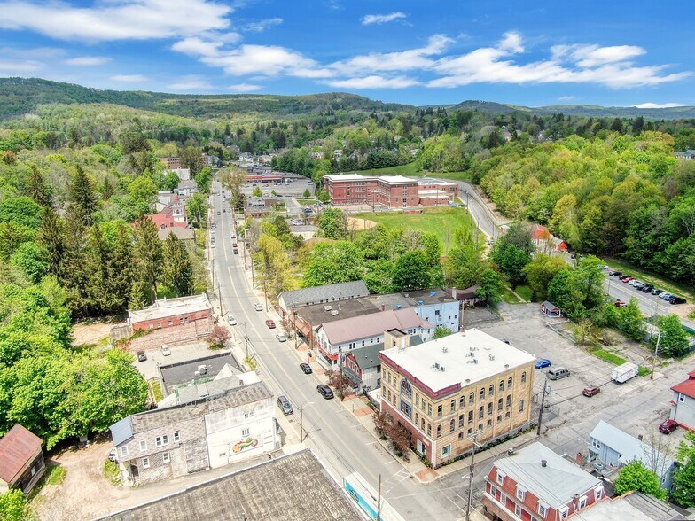 More Photos Of 59 N Main St, Liberty Loft Creative Space For Sale