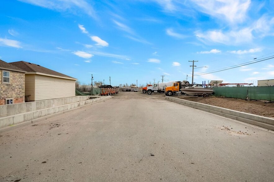 More Photos Of 5240-5300 E 77th Ave, Commerce City Industrial For Lease