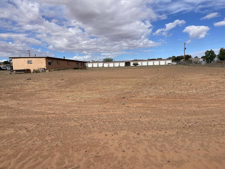 More Photos Of 50 E Concord Bridge St, Big Water Light Distribution For Sale