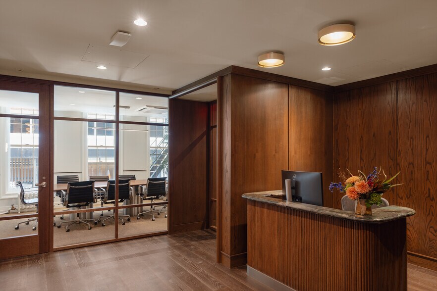 More Photos Of 1 Hanover Sq, New York Office For Lease