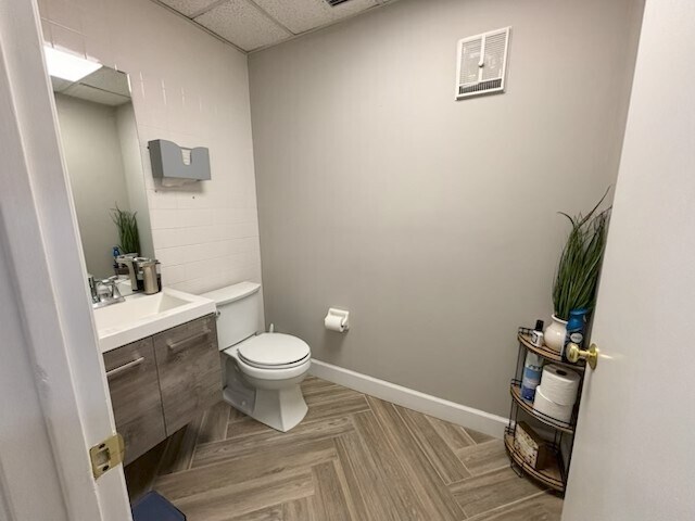 More Photos Of 533 Versailles Dr, Maitland Office For Lease