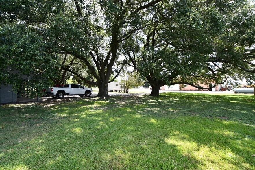 More Photos Of 34507 FM 1093, Simonton Land For Lease