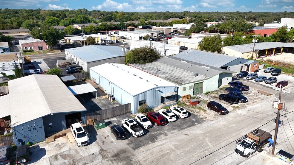 Primary Photo Of 106 W Turbo Dr, San Antonio Freestanding For Sale