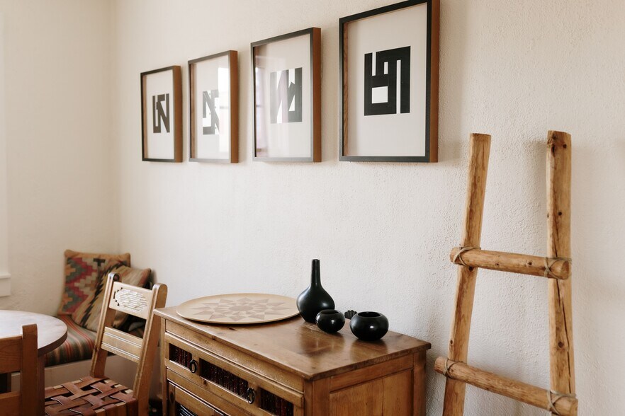 More Photos Of 220 W Manhattan Ave, Santa Fe Hotel For Sale