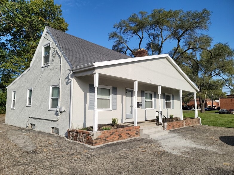 Primary Photo Of 1341 S Hamilton Rd, Columbus Loft Creative Space For Lease