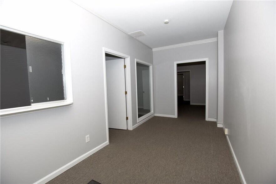 More Photos Of 1365 Westgate Center Dr, Winston-Salem Medical For Lease