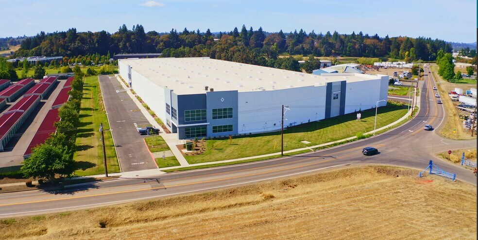More Photos Of 4405 Turner Rd SE, Salem Distribution For Lease